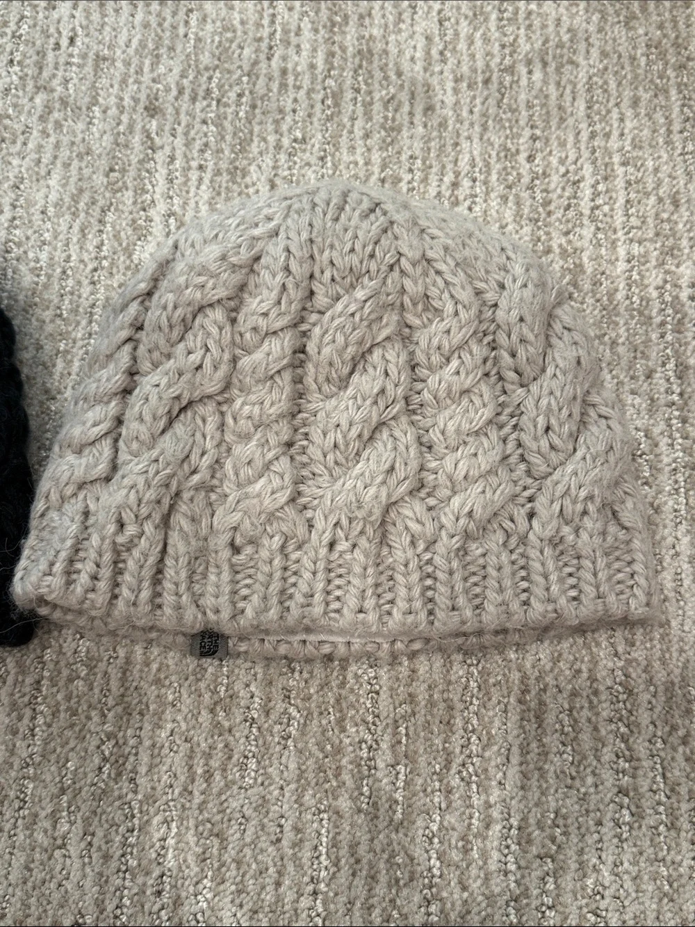 The North Face Kids/Womens Cable-Knit Beanie Pair - Black and Cream